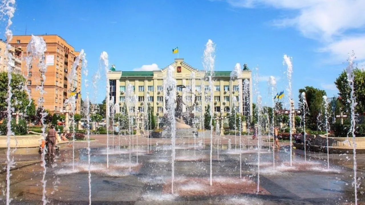 Центральна площа Ірпеня — західні передмістя Києва